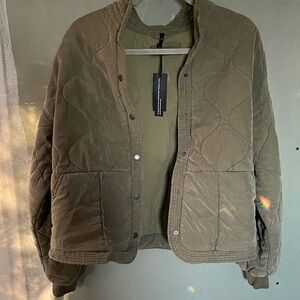 Barbour Men's Puffer Jacket in Olive